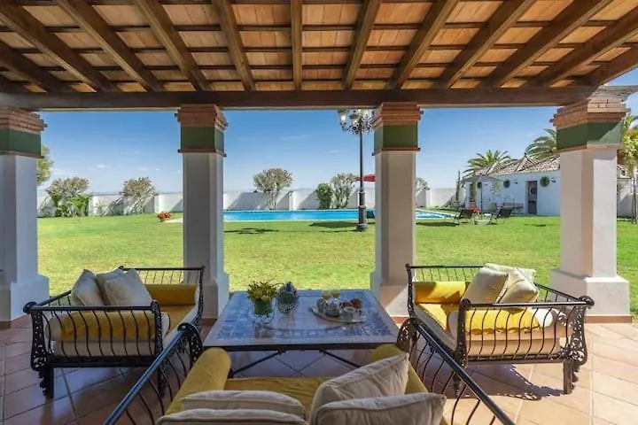 Cortijo Pavia Villa Ecija 0*,