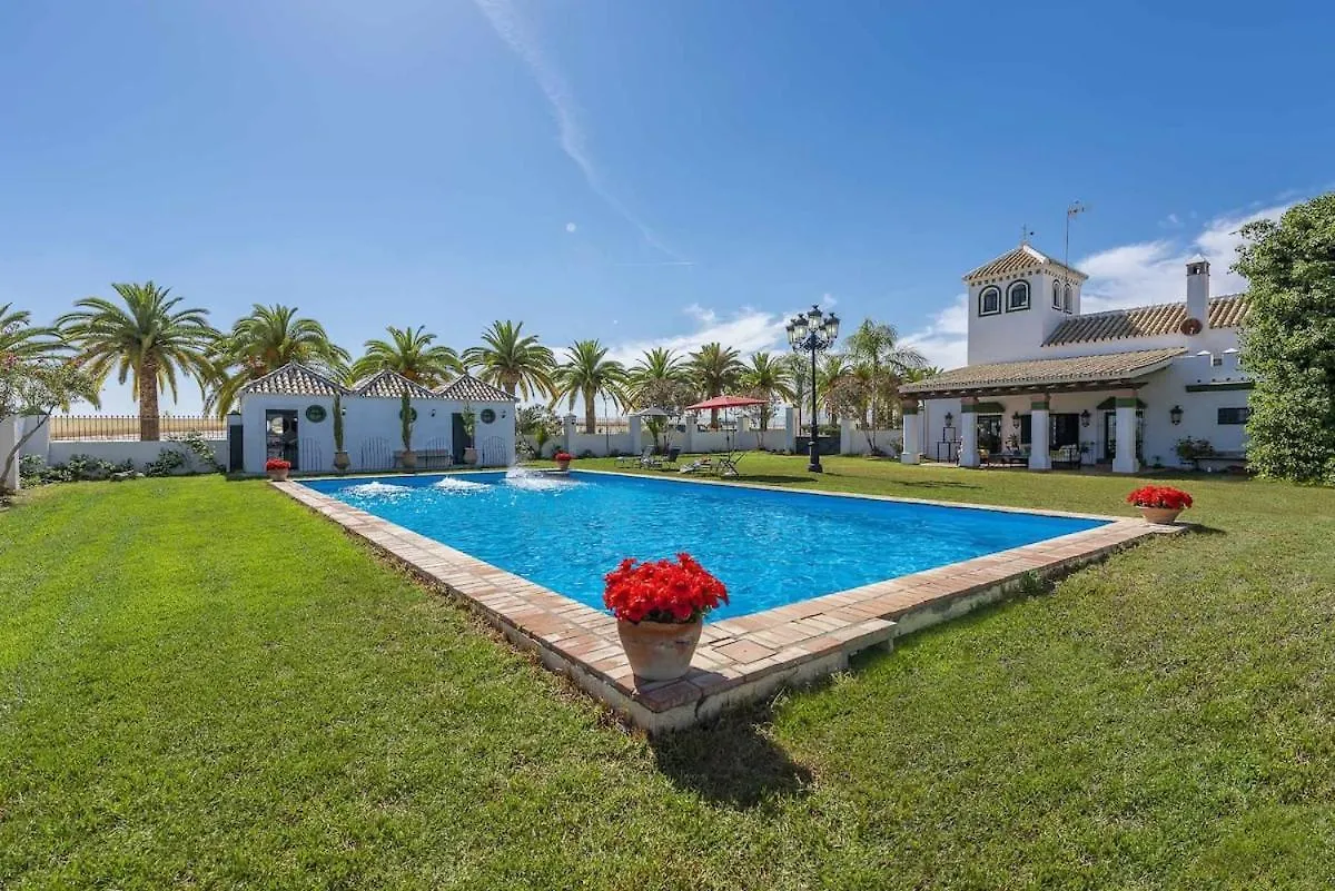 Cortijo Pavia Villa Ecija 0*,